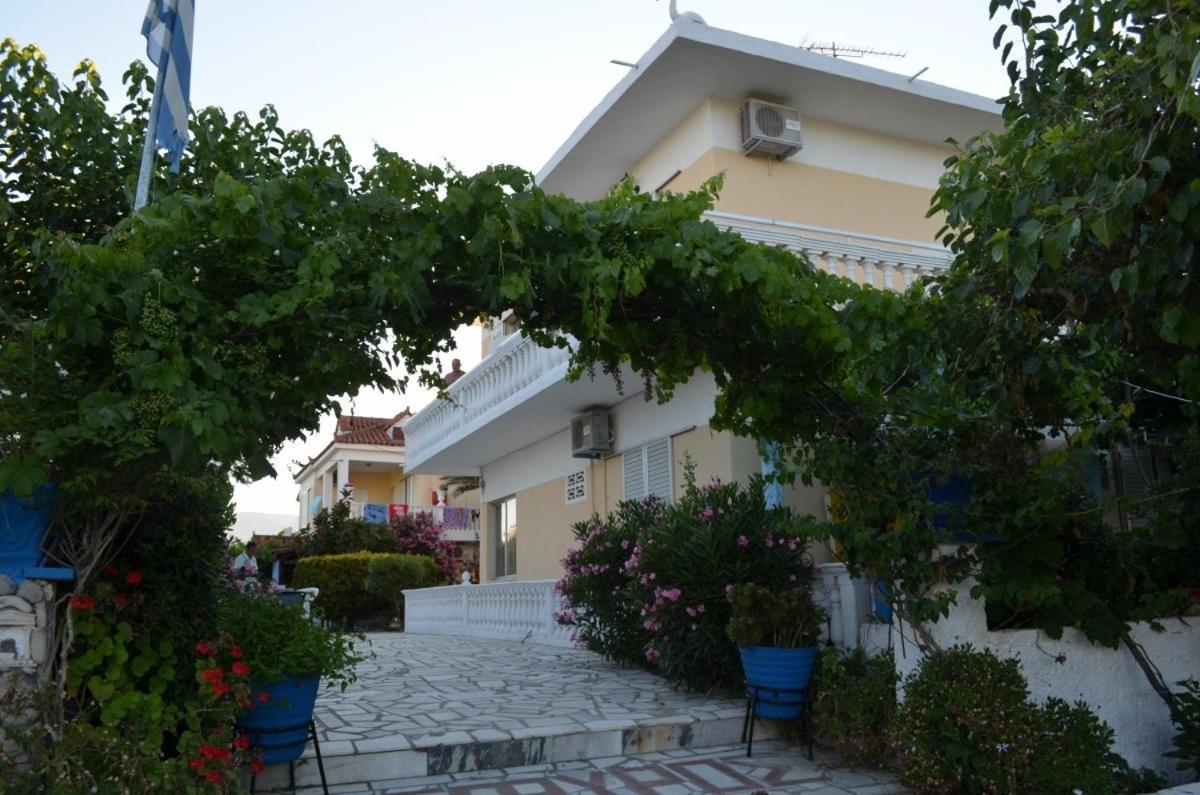 Zefiros By Sea Apartment *